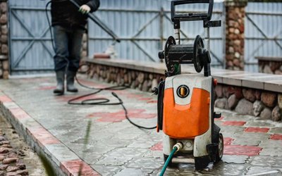 Commercial vs Residential Pressure Washing: What's the Difference?